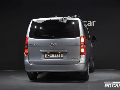 2017 Hyundai Starex 5-Seater VAN, фото 4, лот 10519297