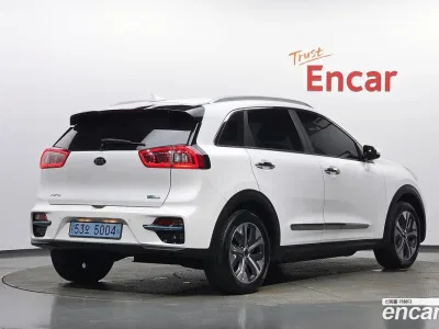 2020 Kia Niro Noblesse, фото 2, лот 10229728