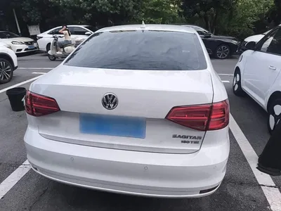 2017 Volkswagen Sagitar 180TSI Auto Exclusive Edition, фото 4, лот 10459238