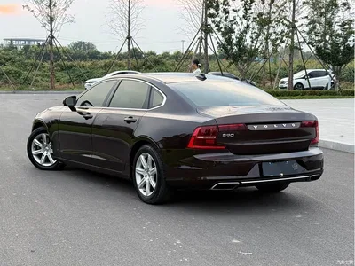 2017 Volvo S90 T4 Momentum, фото 4, лот 10453576