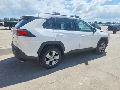 2024 TOYOTA RAV4 XLE, фото 3, лот 11185672