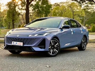 2025 Changan Eado Model Year Facelift 1.5T 500Bar Premium Edition, фото 1, лот 11226154