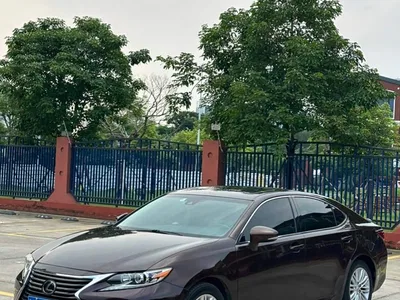 2015 Lexus ES 200 Comfort Edition, фото 1, лот 11553643