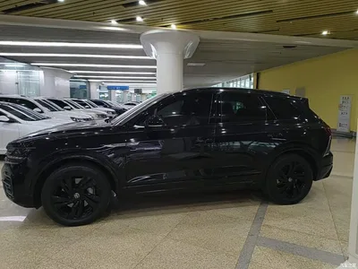 2021 Volkswagen Touareg 3.0TSI Sharp Edition with Gloss Black Sports Package, фото 4, лот 10383326