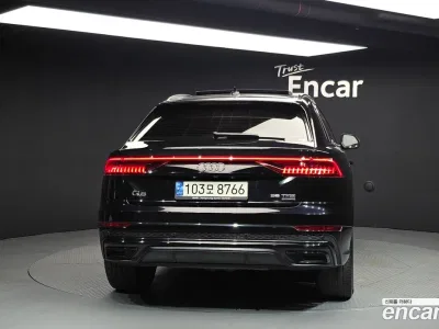 2021 Audi Q8 55 TFSI Quattro Premium, фото 4, лот 10094454