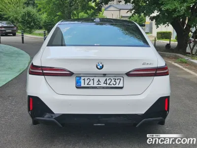2025 BMW 5-Series 520i M Sport, фото 4, лот 10135252