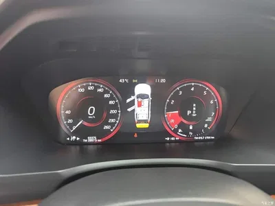 2021 Volvo XC90 B6 Smart Elegance Luxury 7-seater, фото 4, лот 10366834