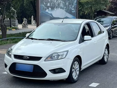 2013 Ford Focus Hatchback Classic 1.8L Automatic Base, фото 1, лот 10282552