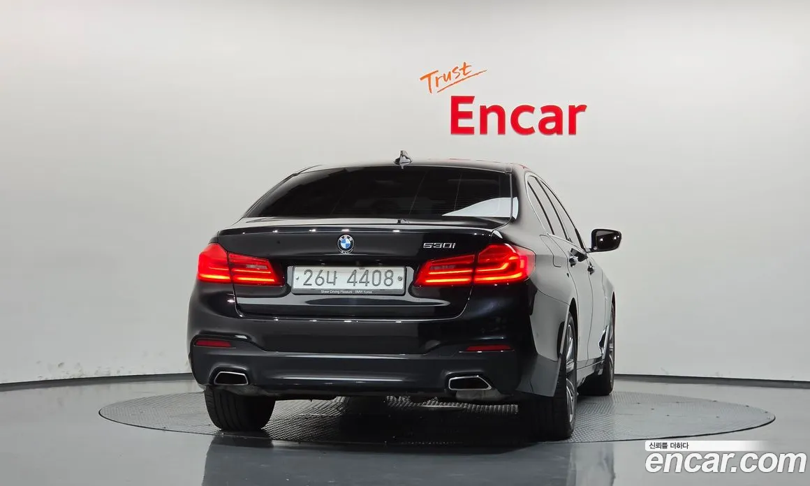 2018 BMW 5-Series 520i Luxury, фото 4, лот 11210689