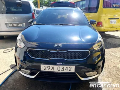 2017 Kia Niro Prestige, фото 3, лот 10080722
