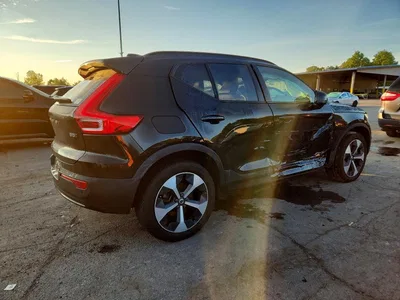 2025 VOLVO XC40 PLUS, фото 3, лот 10876161