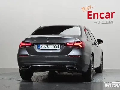 2021 Mercedes-Benz A-Class A220 Sedan, фото 2, лот 10038017