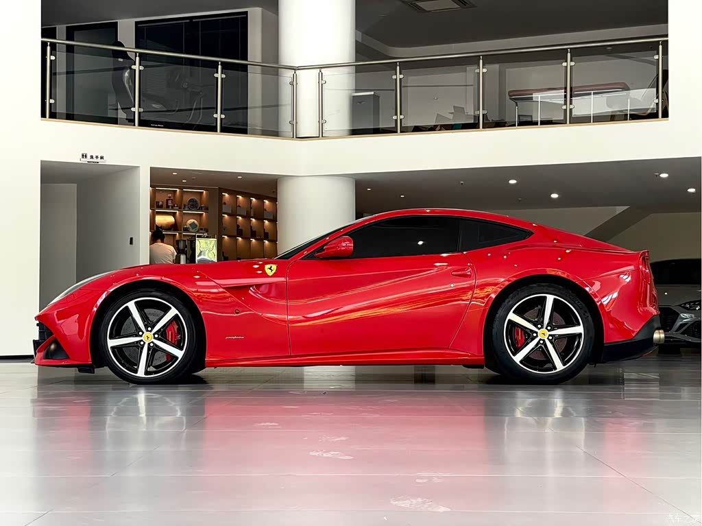 2013 Ferrari F12berlinetta 6.3L Standard, фото 2, лот 10958162