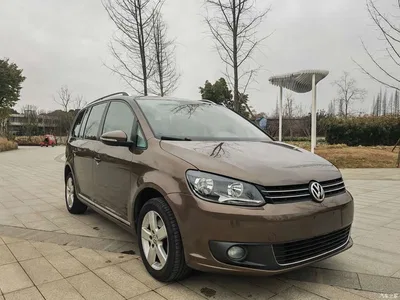 2013 Volkswagen Touran 1.4T DSG Comfort 5-seater, фото 1, лот 10475557
