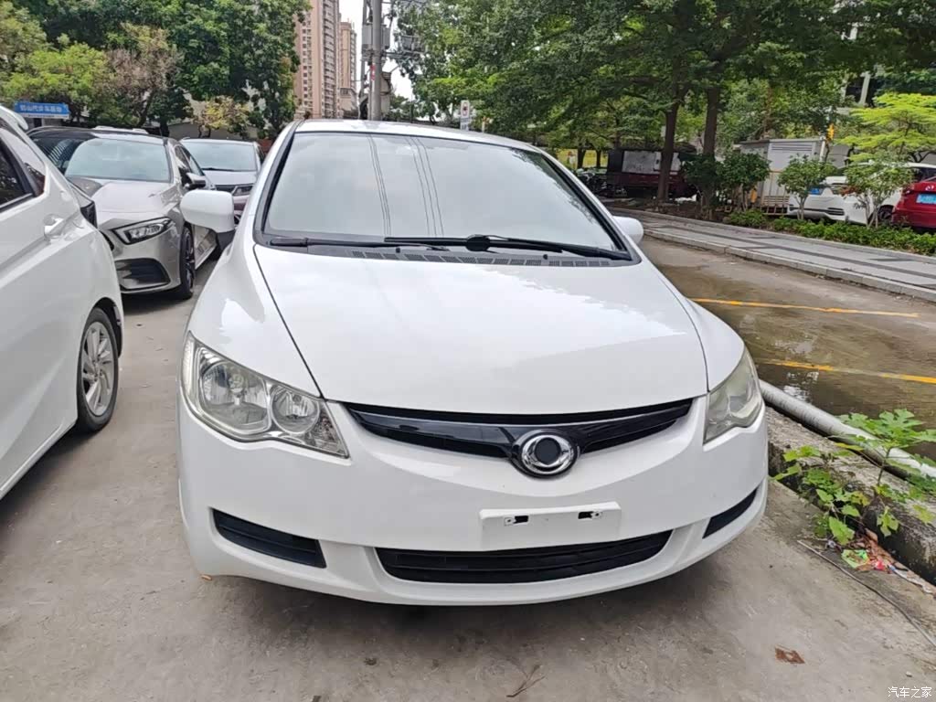 2015 CIIMO CIIMO 1.8L Automatic Comfort Edition, фото 3, лот 11153423