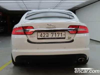 2015 Jaguar XF 2.2D Premium, фото 4, лот 10116588