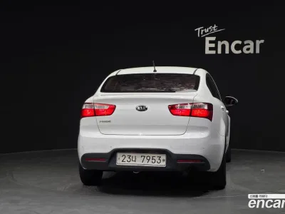 2014 Kia pride 1.6 GDI Sedan, фото 4, лот 10155411