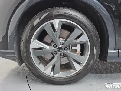 2022 Audi Q4 e-tron 40 Premium, фото 4, лот 10095505