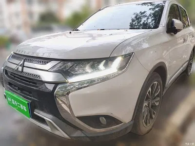 2019 Mitsubishi Outlander 2.4L 4WD Deluxe Edition 5-Seater China VI, фото 1, лот 10339166