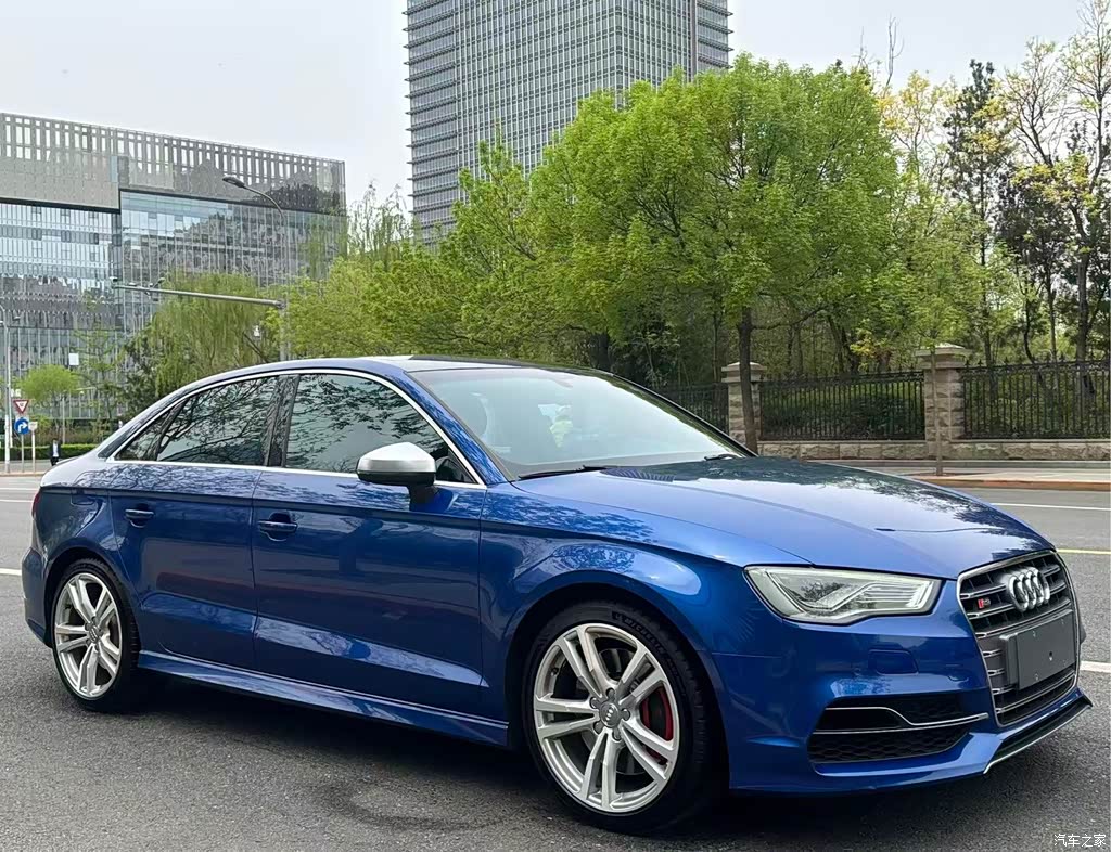 2015 Audi S3 2.0T Limousine, фото 2, лот 10239314