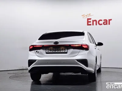 2021 Kia K3 Standard, фото 2, лот 10048547