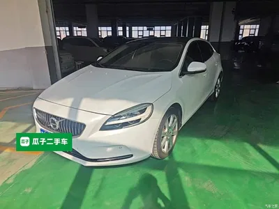 2017 Volvo V40 T3 R-Design, фото 1, лот 10812376