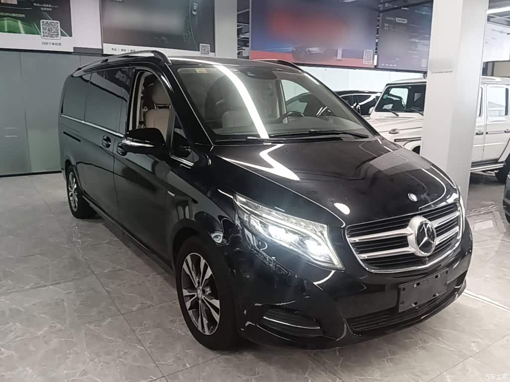 2017 Mercedes-Benz V-Class Model V 260 L Premium Extended Edition, фото 4, лот 11218501
