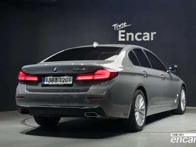 2021 BMW 5-Series 520i Luxury, фото 2, лот 10780850