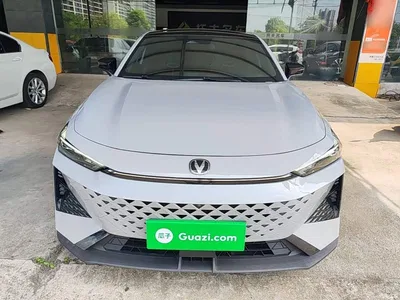 2024 Changan UNI-V 1.5T Deluxe, фото 3, лот 11133698