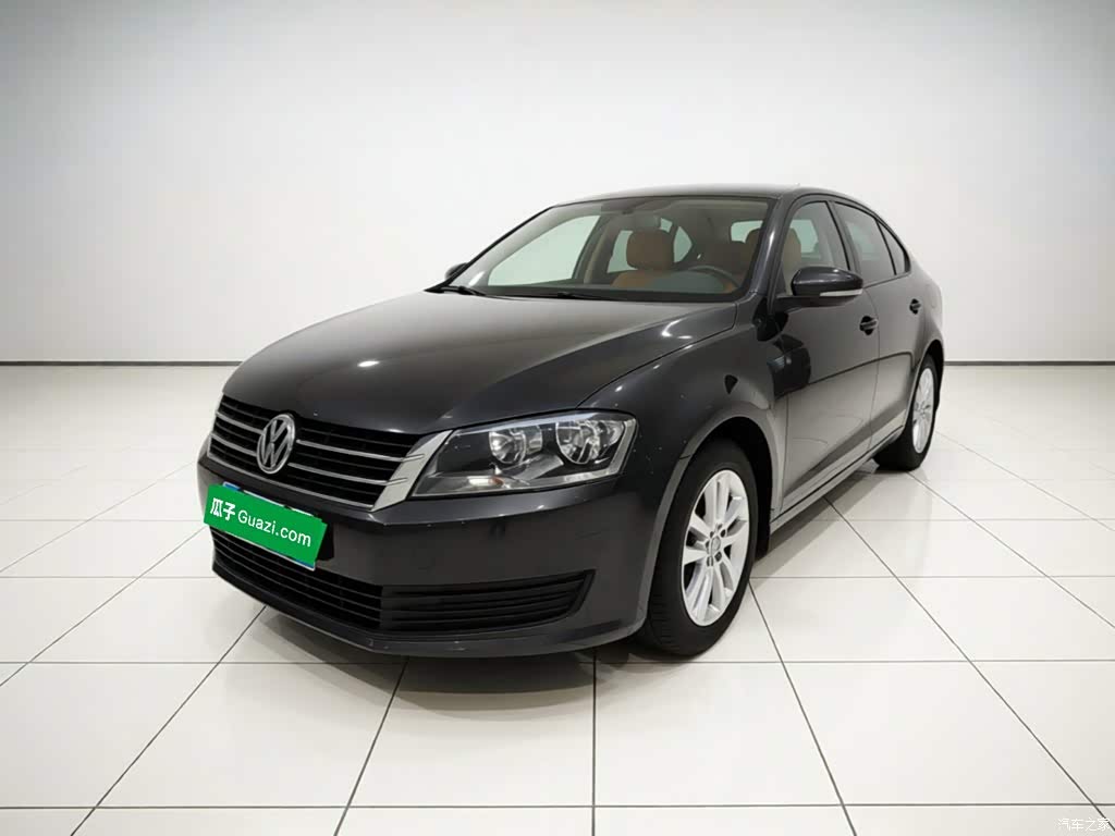 2013 Volkswagen Lavida Facelift Classic 1.6L Automatic Trend, фото 1, лот 11217479