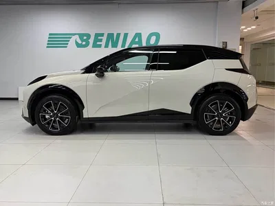 2025 ZEEKR X Four-Seat Rear-Wheel Drive Magic Cube Edition, фото 3, лот 10291391