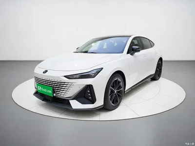 2023 Changan UNI-V 1.5T Luxury Edition, фото 2, лот 11302077