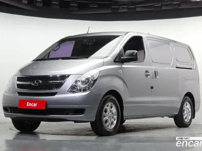 2012 Hyundai Starex 3-Seater VAN, фото 1, лот 10231316