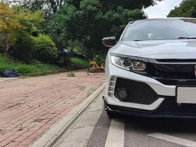2016 Honda Civic 220TURBO CVT Luxury Edition, фото 4, лот 10432985