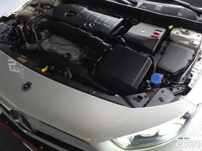 2020 Mercedes-Benz A-Class A220 Hatchback, фото 4, лот 10040699