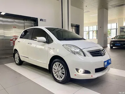 2011 Toyota Yaris 1.6G Auto Dynamic Edition, фото 3, лот 11205388