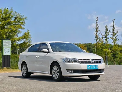 2013 Volkswagen Lavida Facelift Classic 1.6L Automatic Comfort, фото 3, лот 10454635