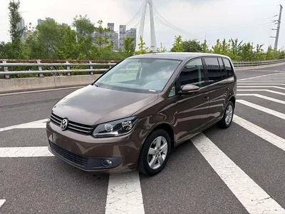 2013 Volkswagen Touran 1.4T Manual Trend 5-seater, фото 1, лот 10415948