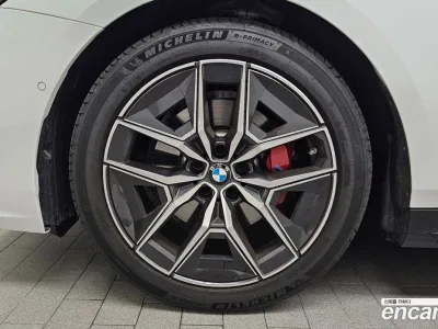 2026 BMW 5-Series 520i Special Edition, фото 4, лот 10179130