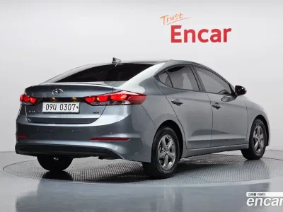 2017 Hyundai AVANTE 1.6 GDI Smart, фото 2, лот 10113140