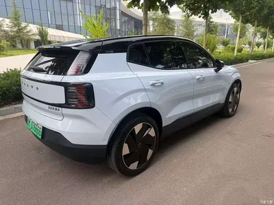 2025 Volvo EX30 RWD Long Range Ultra, фото 4, лот 10366019