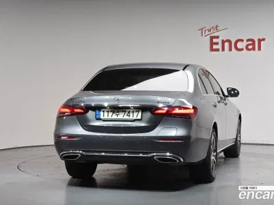 2021 Mercedes-Benz E-Class E300e 4MATIC Exclusive, фото 2, лот 10044440