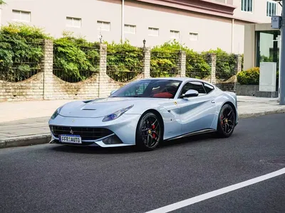 2013 Ferrari F12berlinetta 6.3L Standard, фото 1, лот 10958043