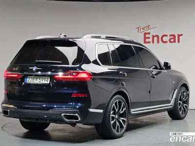 2021 BMW X7 xDrive 40i M Sport 6STR, фото 1, лот 10114691