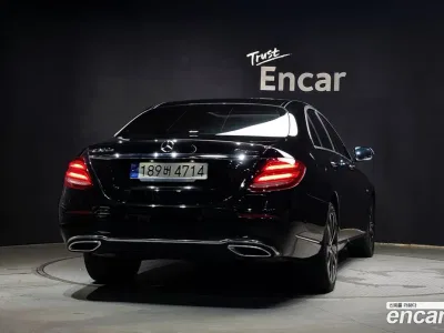 2020 Mercedes-Benz E-Class E300e 4MATIC Exclusive, фото 3, лот 10047857