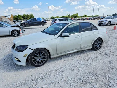 2011 MERCEDES-BENZ C 300, фото 1, лот 10967070