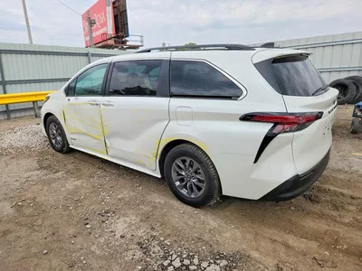 2021 TOYOTA SIENNA XLE, фото 2, лот 10541181