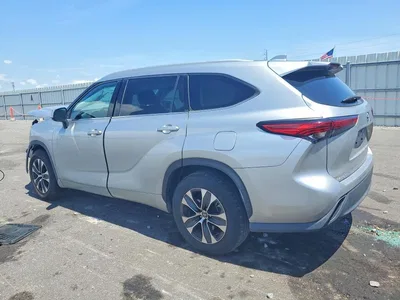 2022 TOYOTA HIGHLANDER XLE, фото 2, лот 10520994