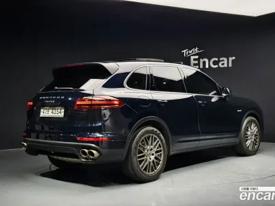 2015 Porsche Cayenne 4.2 S Diesel, фото 1, лот 10093884