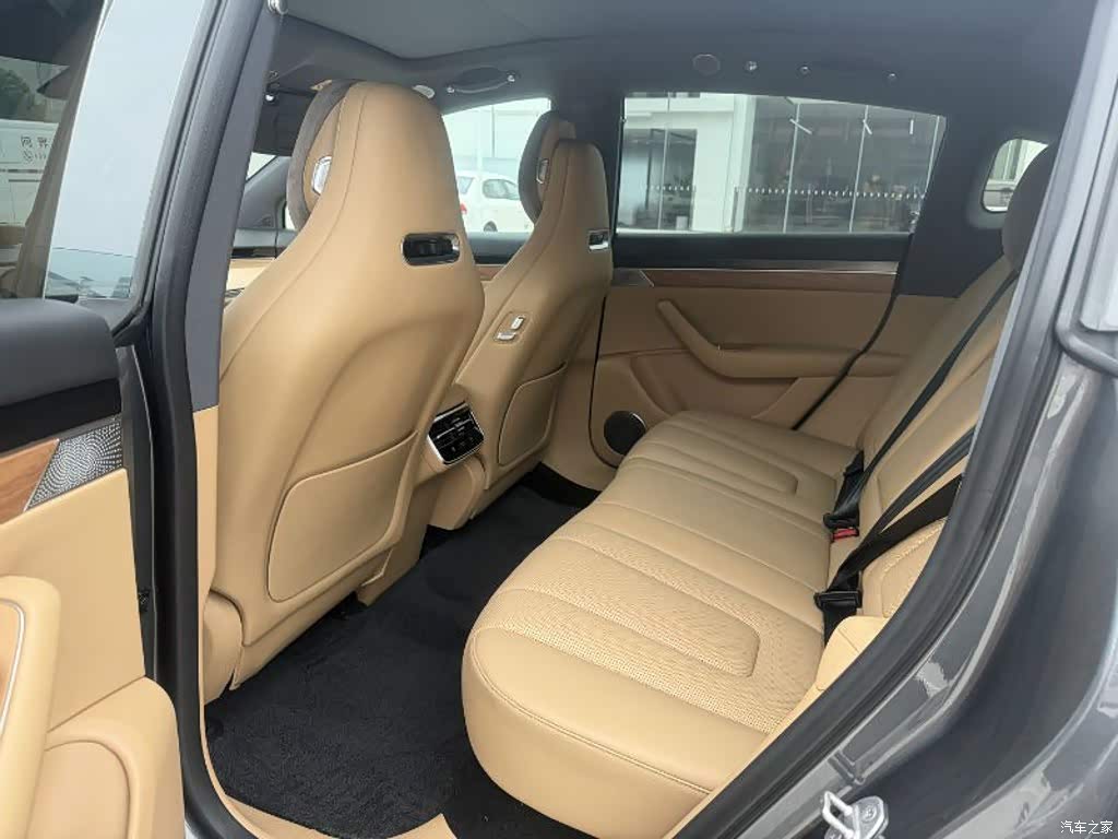 2026 Zhijie Luxeed R7 Range Extender Max+, фото 3, лот 11210416